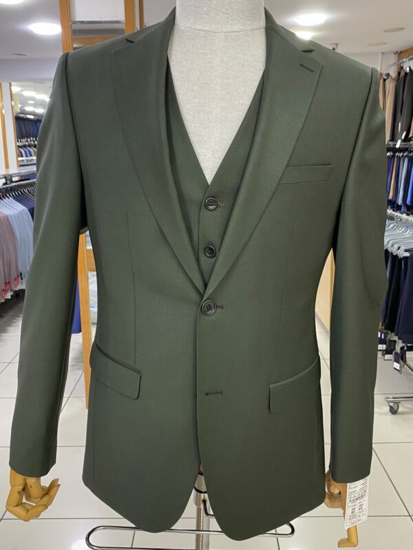 High-End Quality 3-Piece Men's Suit