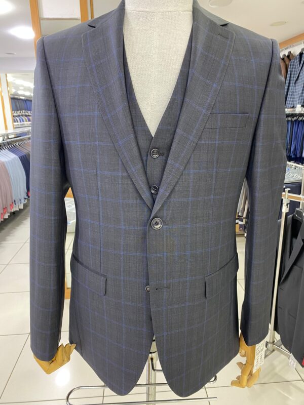 High-End Quality 3-Piece Men's Suit