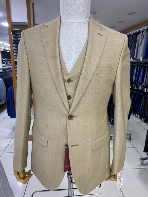 High-End Quality 3-Piece Men's Suit